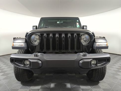 Used 2023 Jeep Wrangler Altitude image 3
