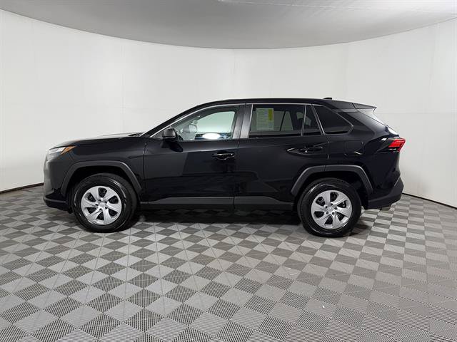 Certified 2023 Toyota RAV4 LE AWD/4WD image 8
