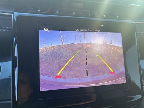 Used 2022 Jeep Grand Cherokee Altitude image 9