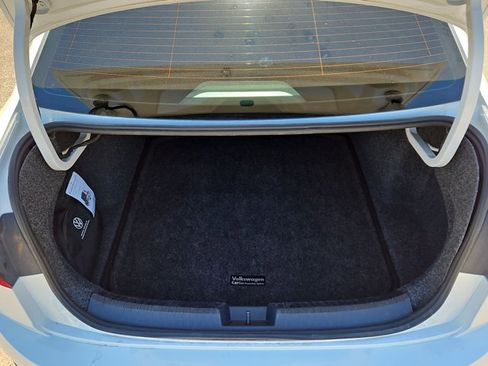 Used 2022 Volkswagen Jetta SEL image 6