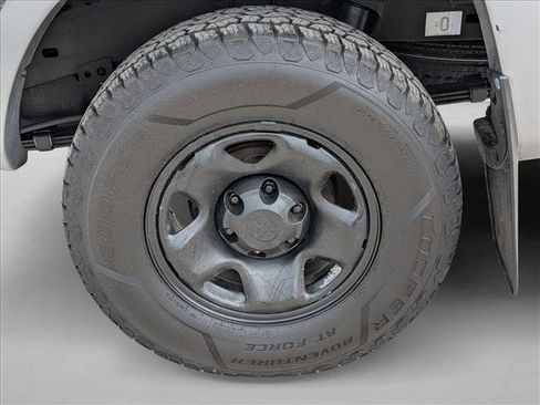 Used 2014 Toyota Tacoma PreRunner w/ SR5 Package RWD image 23