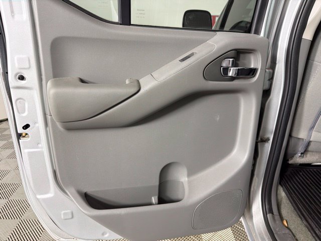 Used 2018 Nissan Frontier SV AWD/4WD image 29