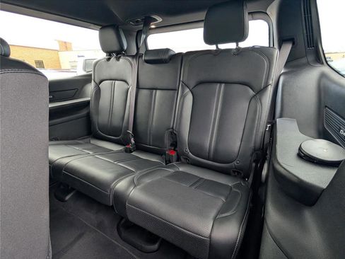 Used 2022 Jeep Wagoneer Series II image 15