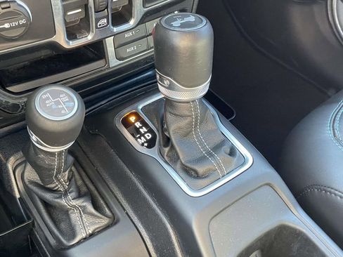 Used 2024 Jeep Wrangler High Altitude image 24