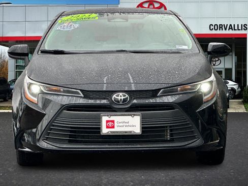 Used 2023 Toyota Corolla LE image 9