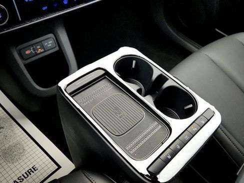 Used 2025 Hyundai Ioniq 5 SEL image 14