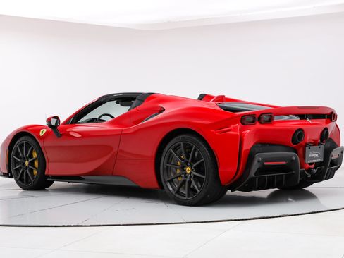 Certified 2025 Ferrari SF90 Spider AWD/4WD image 3