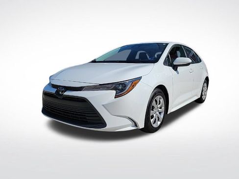 Used 2024 Toyota Corolla LE FWD image 1