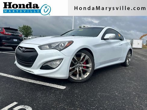 Used 2016 Hyundai Genesis Coupe 3.8 RWD image 1