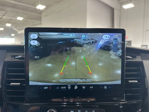 Used 2025 Ford Transit 350 XLT image 24