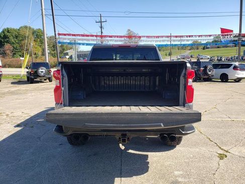 Used 2020 Chevrolet Silverado 1500 LT Trail Boss image 5