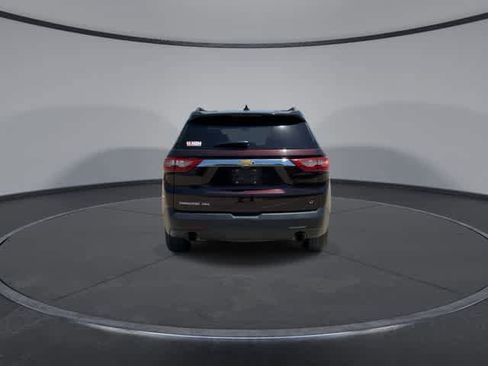 Used 2021 Chevrolet Traverse LT w/ LT Premium Package AWD/4WD image 7