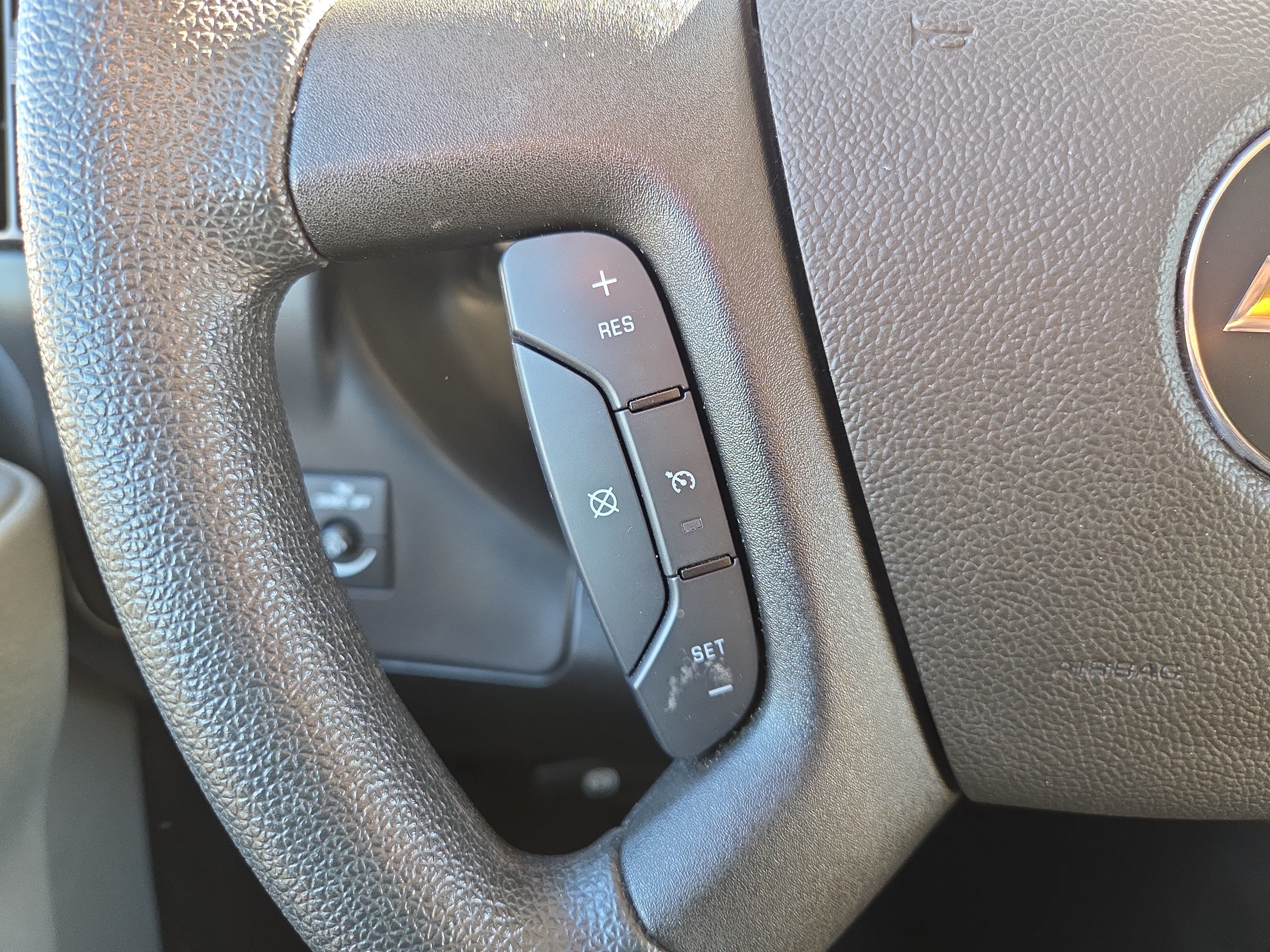 Used 2025 Chevrolet Express 3500 LT w/ LT Preferred Equipment Group RWD image 12