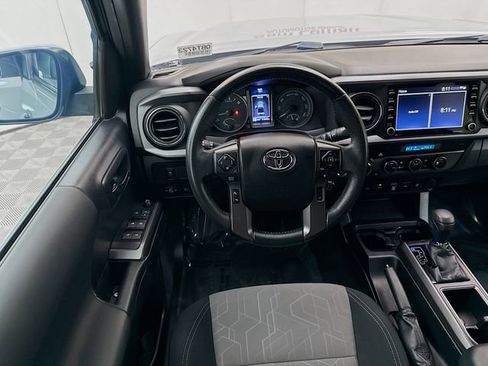 Used 2021 Toyota Tacoma TRD Off-Road w/ Technology Package image 20