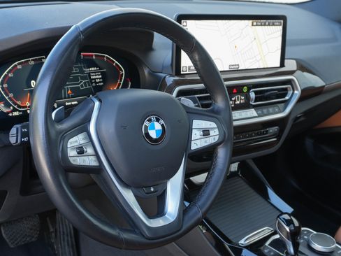 Certified 2024 BMW X3 xDrive30i w/ Premium Package AWD/4WD image 3