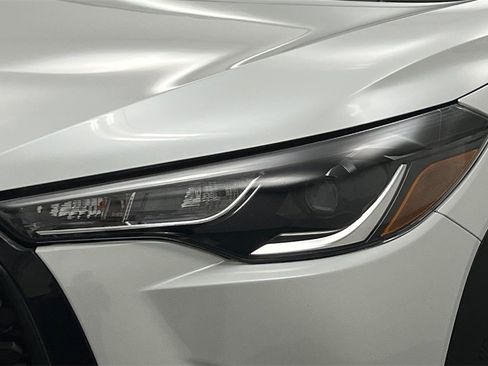 Certified 2022 Toyota Corolla Cross LE image 23