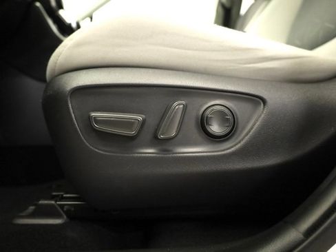 Used 2020 Toyota RAV4 XLE image 11