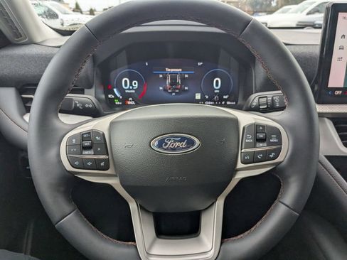 New 2026 Ford Explorer Active w/ Active Comfort Package image 30