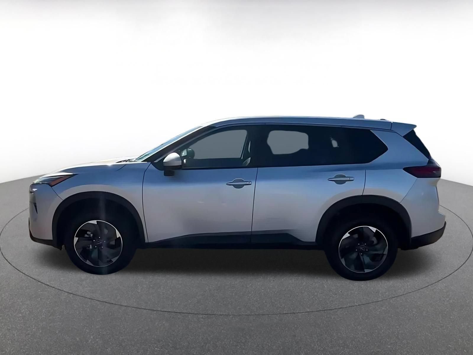 Used 2025 Nissan Rogue SV AWD/4WD image 8