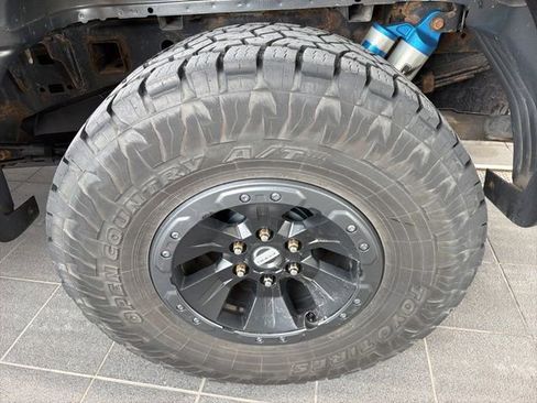 Used 2018 Ford F150 Raptor w/ Equipment Group 802A Luxury image 8