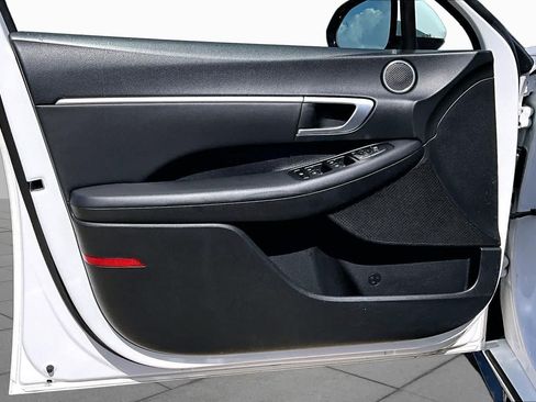 Used 2025 Hyundai Sonata SEL FWD image 21