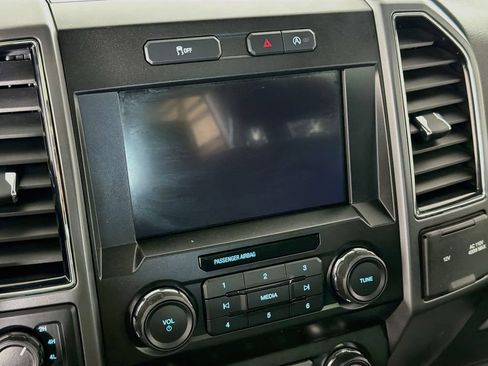 Used 2020 Ford F150 XLT w/ Equipment Group 302A Luxury AWD/4WD image 16