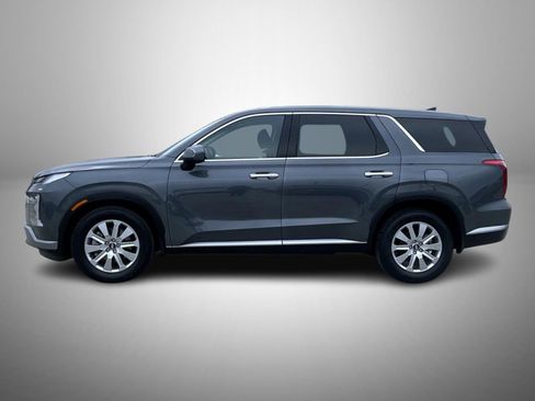 Certified 2025 Hyundai Palisade SE image 8