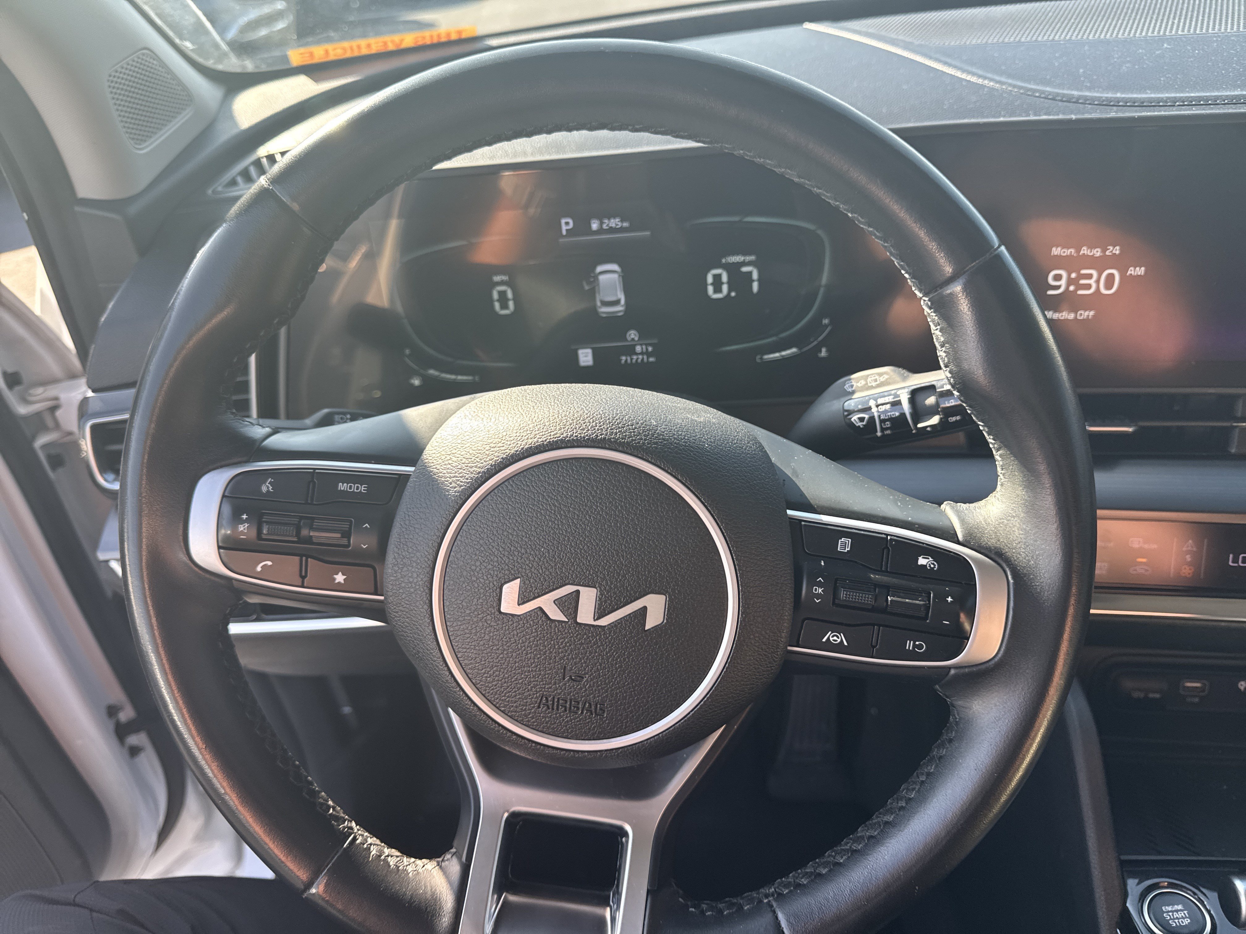 Used 2023 Kia Sportage EX FWD image 18