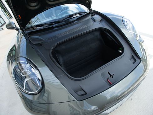Used 2021 Porsche 911 Carrera S w/ Premium Package RWD image 37