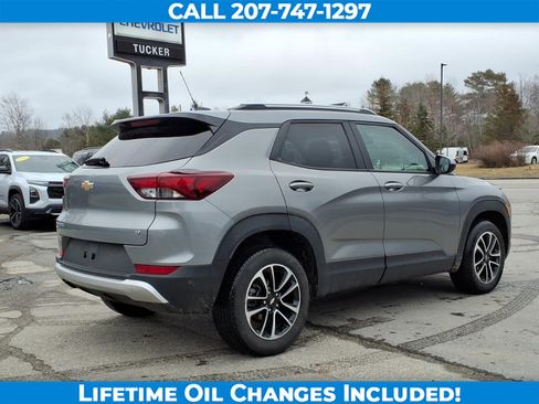 Used 2025 Chevrolet TrailBlazer LT AWD/4WD image 5