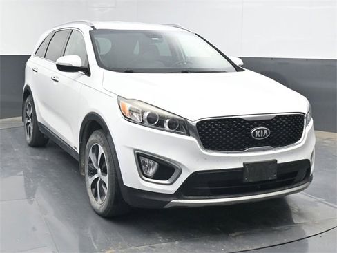 Used 2016 Kia Sorento EX image 8