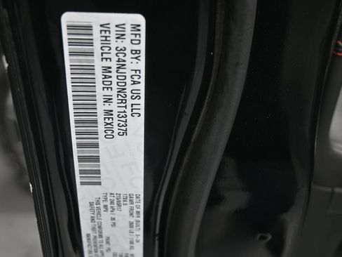 Used 2024 Jeep Compass Trailhawk AWD/4WD image 20