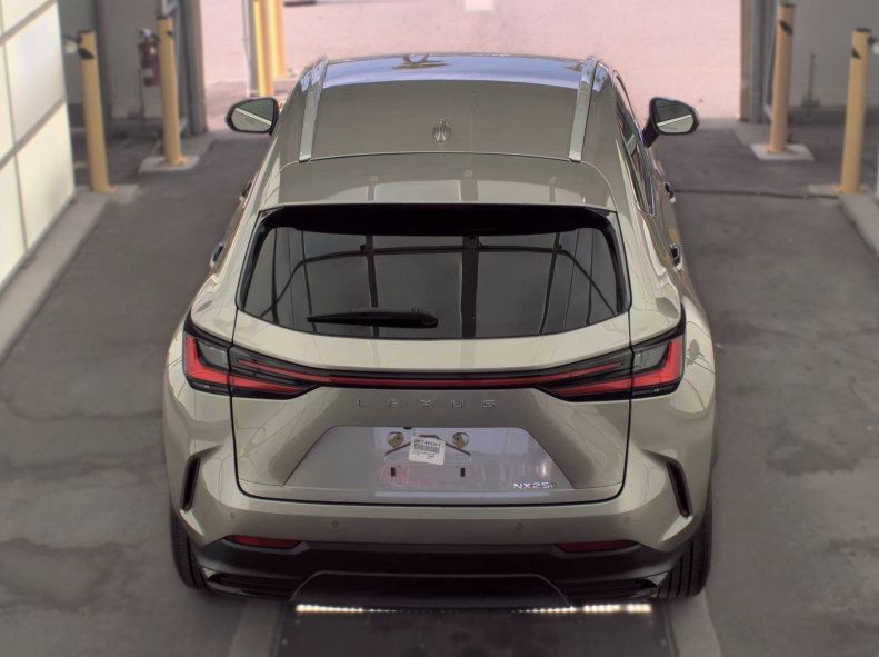 Used 2025 Lexus NX 250 FWD w/ Accessory Package (K3) image 4