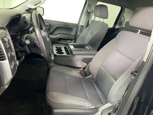 Used 2018 Chevrolet Silverado 1500 LT w/ Redline Edition image 6