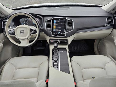 Used 2020 Volvo XC90 T5 Momentum w/ Protection Package AWD/4WD image 20
