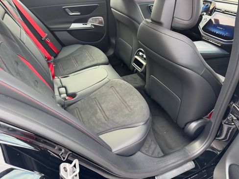 New 2026 Mercedes-Benz E 53 AMG e 4MATIC Sedan image 19