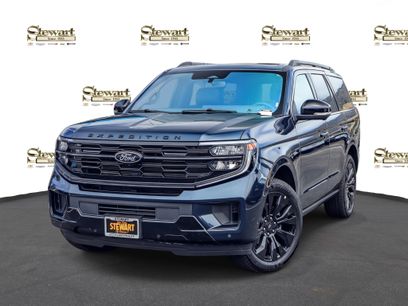 Used 2025 Ford Expedition Platinum w/ Stealth Appearance Package