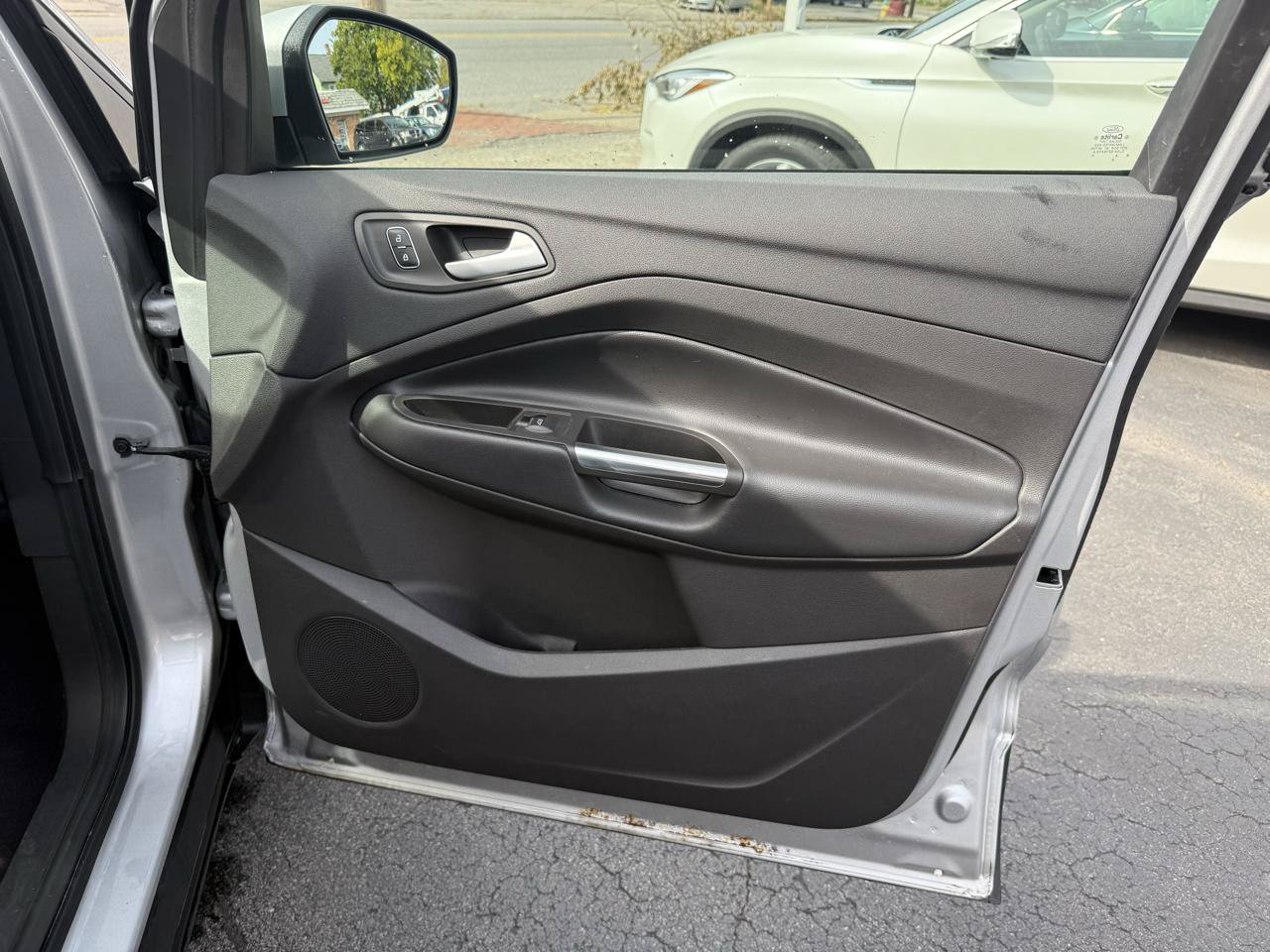 Used 2019 Ford Escape SE AWD/4WD image 34