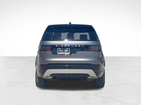 New 2025 Land Rover Discovery Metropolitan Edition image 9