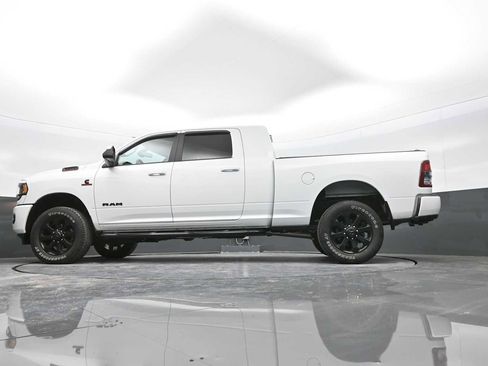 Used 2022 RAM 3500 Big Horn w/ Night Edition image 37