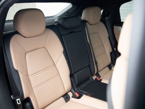 New 2026 Porsche Cayenne S image 26