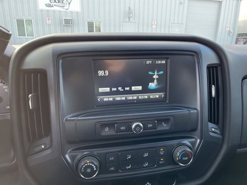 Used 2019 Chevrolet Silverado 2500 W/T image 17