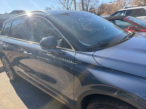 Used 2022 Lincoln Corsair AWD w/ Equipment Group 101A image 7