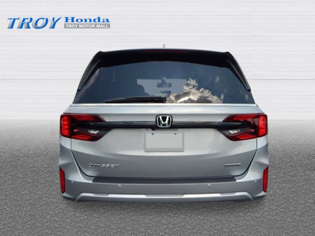 New 2027 Honda Odyssey Touring image 4