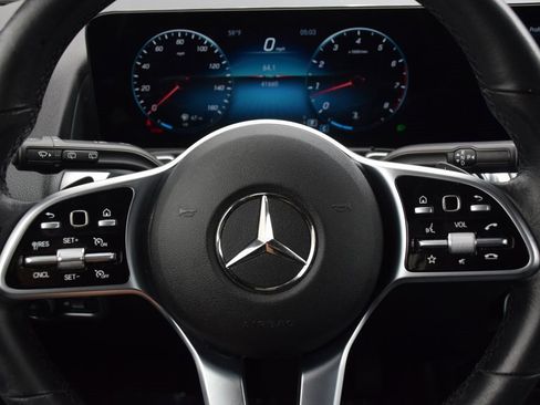Certified 2022 Mercedes-Benz GLB 250 image 20