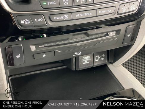 Used 2019 Honda Pilot Touring image 35