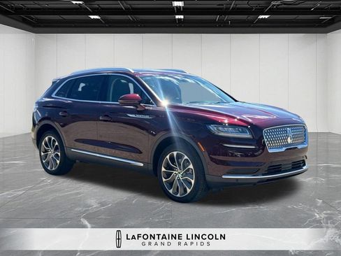 Used 2023 Lincoln Nautilus Reserve w/ Equipment Group 201A AWD/4WD image 7
