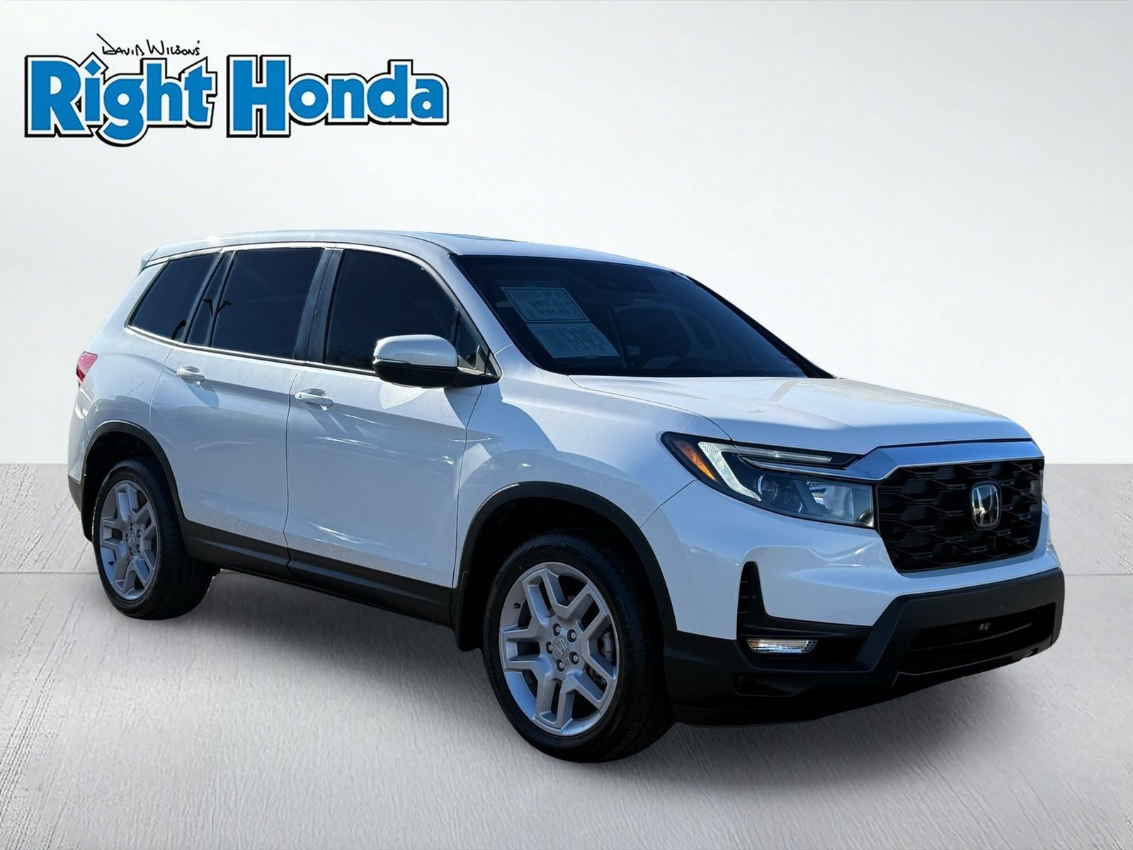 Used 2024 Honda Passport EX-L image 11