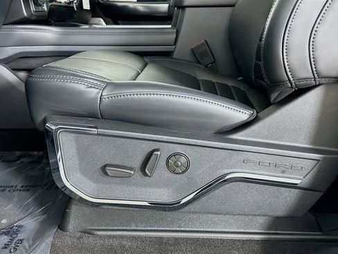 New 2026 Ford F450 Platinum w/ FX4 Off-Road Package image 20