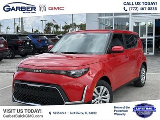 Used 2023 Kia Soul LX image 1